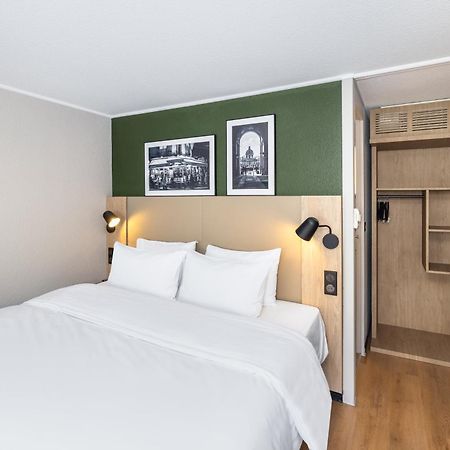 Campanile Bordeaux Est - Artigues Hotel Екстериор снимка