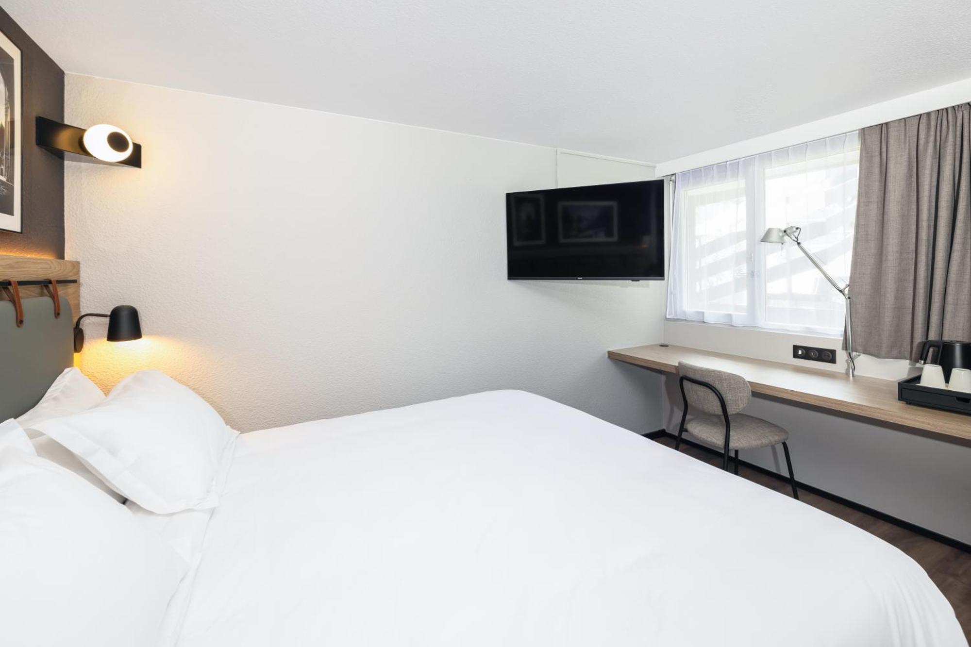 Campanile Bordeaux Est - Artigues Hotel Екстериор снимка